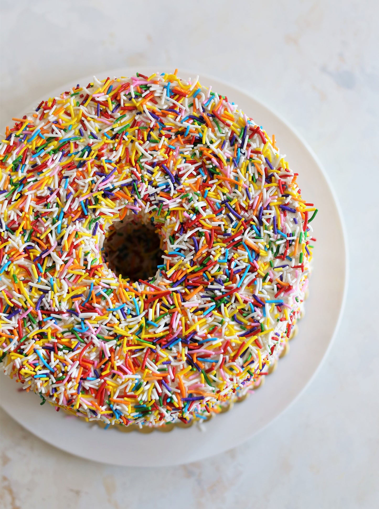 8" Let's Go Party Confetti Chiffon, Vanilla Crème, Rainbow Sprinkles